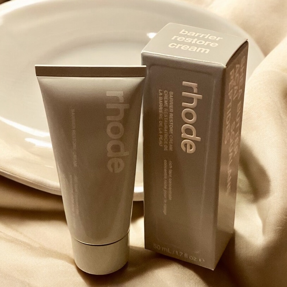 Authentic RHODE by Hailey Bieber Restore Cream 1.7 Oz